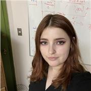 Licenciada en Ingeniería Matemática, experiencia en clases de preuniversitario para preparación PAES